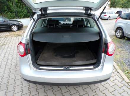 Volkswagen - Passat