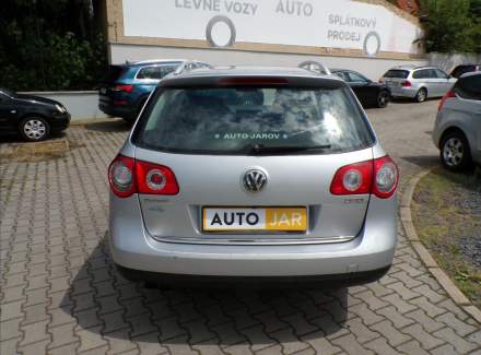 Volkswagen - Passat