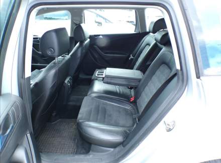 Volkswagen - Passat