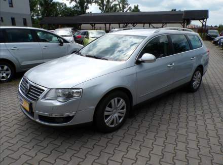 Volkswagen - Passat