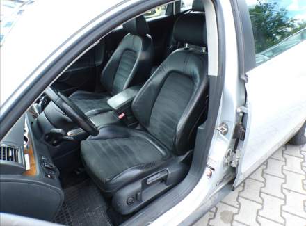 Volkswagen - Passat