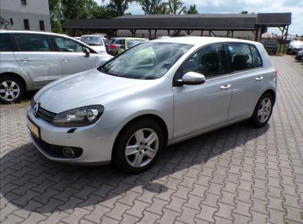 Volkswagen - Golf