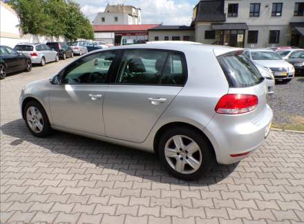 Volkswagen - Golf
