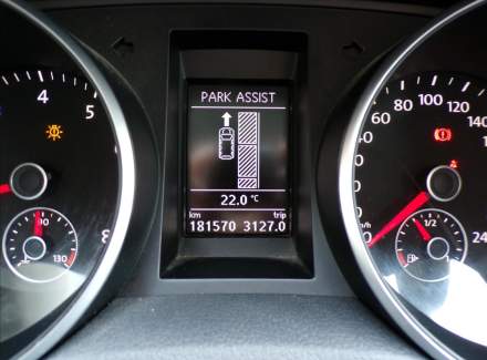 Volkswagen - Golf