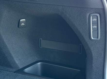 Volvo - XC90