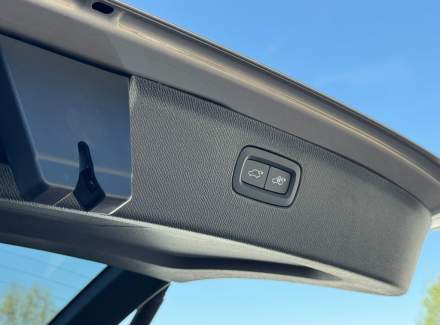 Volvo - XC90