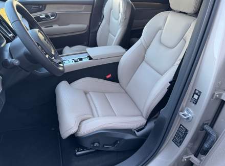 Volvo - XC90