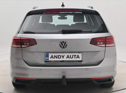 Volkswagen - Passat