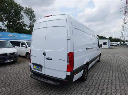 Mercedes-Benz - Sprinter