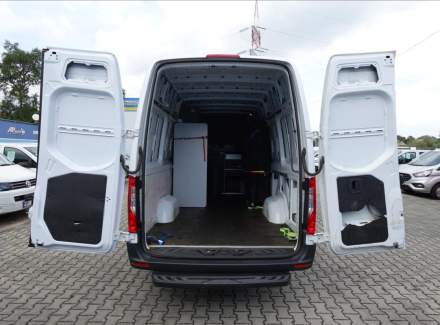Mercedes-Benz - Sprinter