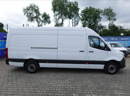 Mercedes-Benz - Sprinter