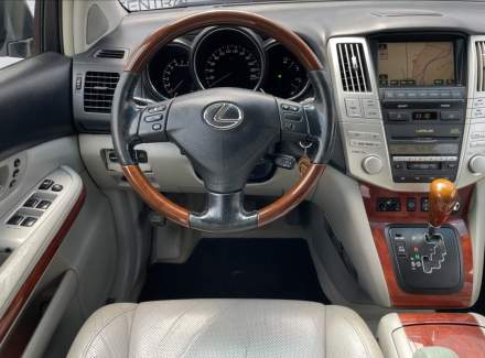 Lexus - RX