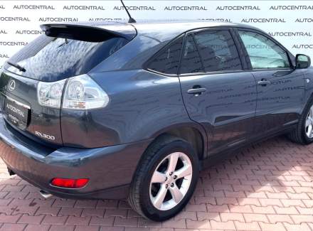 Lexus - RX