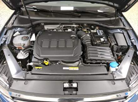 Volkswagen - Passat