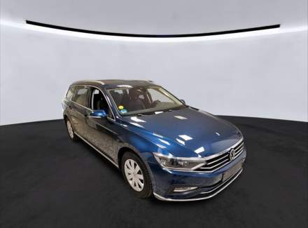 Volkswagen - Passat