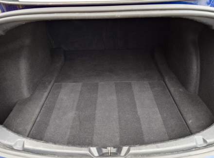 Tesla - Model 3
