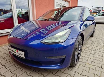 Tesla - Model 3