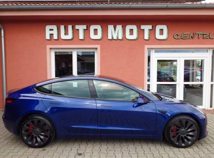 Tesla - Model 3