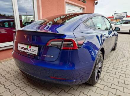 Tesla - Model 3
