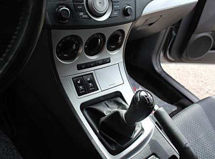 Mazda - 3