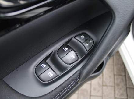 Nissan - Qashqai