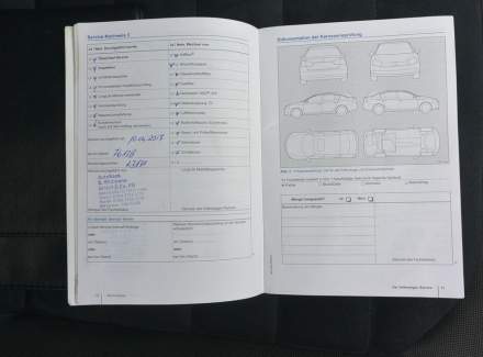Volkswagen - Golf