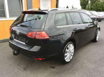 Volkswagen - Golf