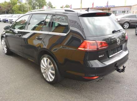 Volkswagen - Golf
