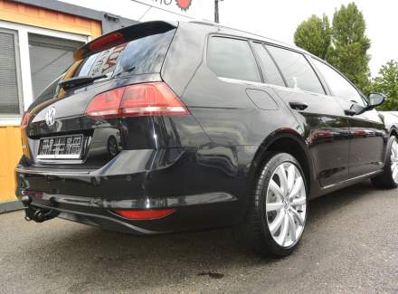Volkswagen - Golf