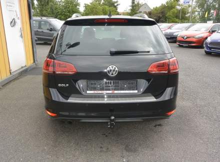 Volkswagen - Golf