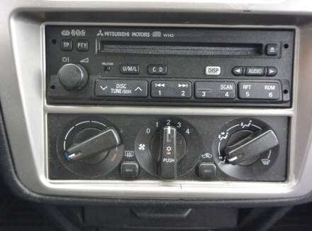 Mitsubishi - Pajero