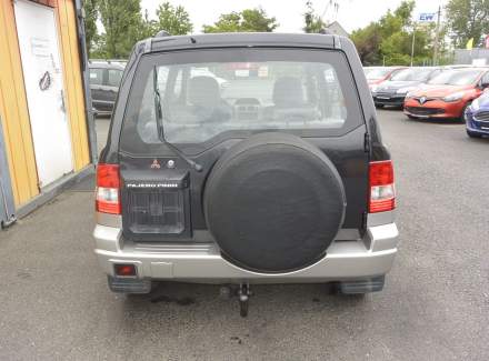 Mitsubishi - Pajero