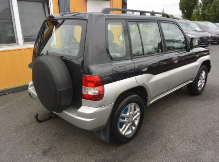 Mitsubishi - Pajero