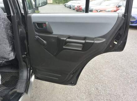 Mitsubishi - Pajero