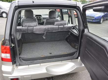 Mitsubishi - Pajero
