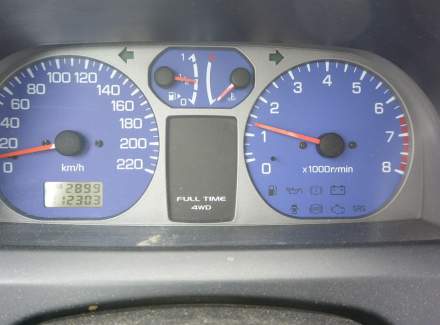 Mitsubishi - Pajero