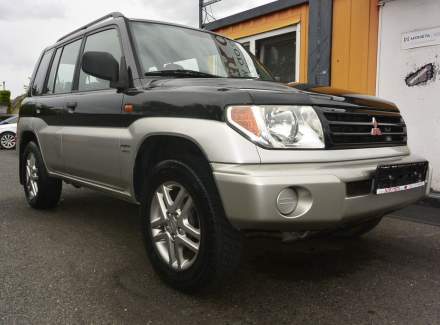 Mitsubishi - Pajero