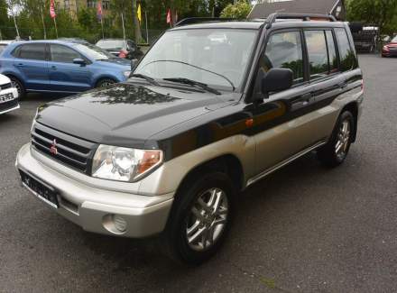Mitsubishi - Pajero