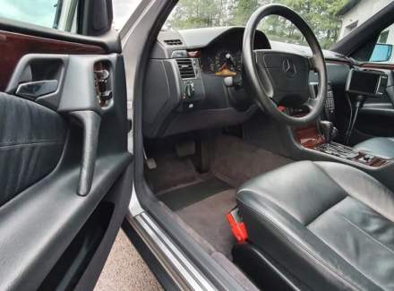 Mercedes-Benz - E-class