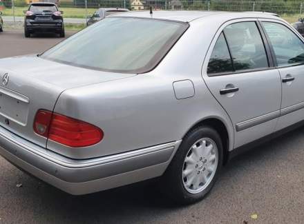 Mercedes-Benz - E-class