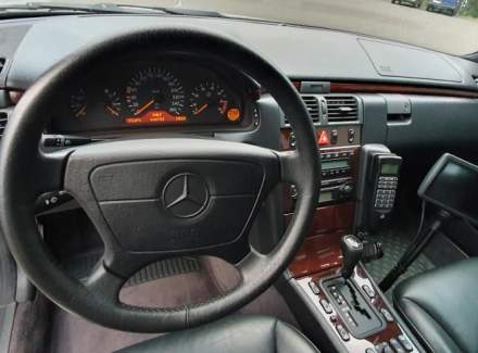 Mercedes-Benz - E-class