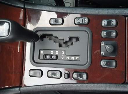 Mercedes-Benz - E-class