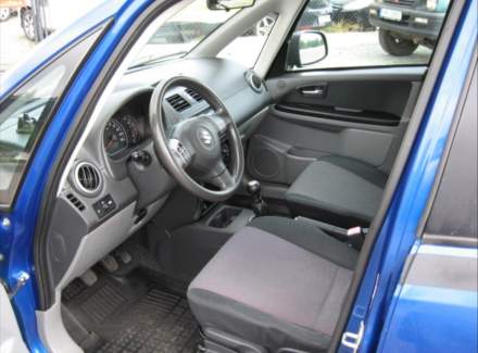 Suzuki - SX4