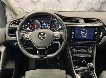 Volkswagen - Touran