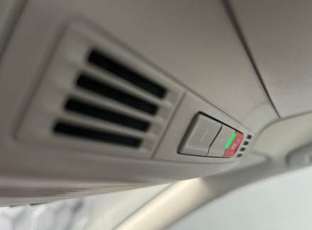 Volkswagen - Touran