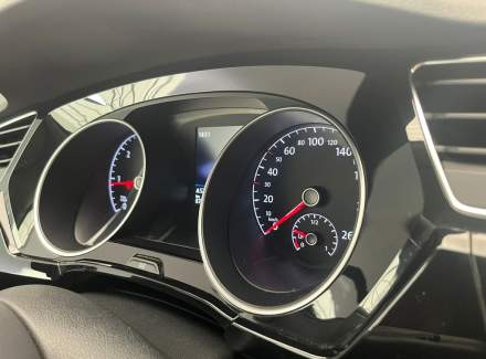 Volkswagen - Touran