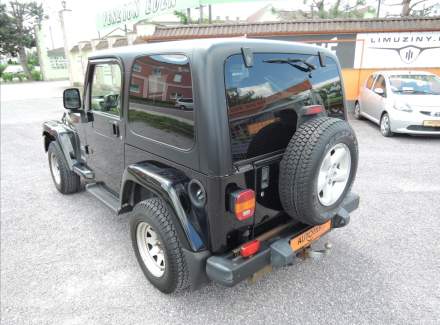 Jeep - Wrangler