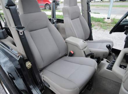 Jeep - Wrangler