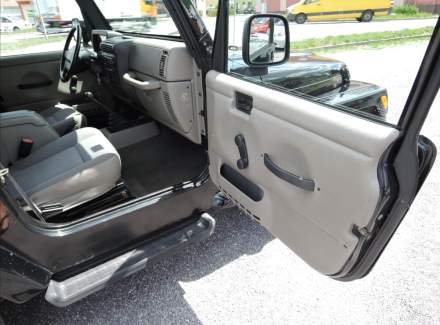 Jeep - Wrangler