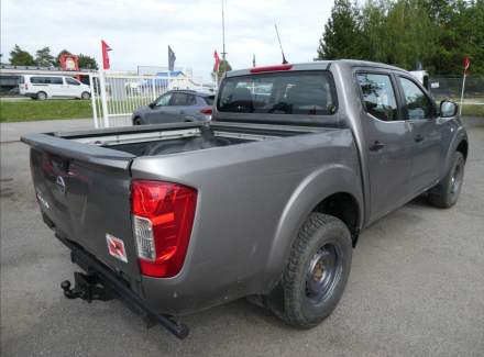 Nissan - Navara